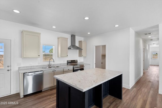 5622 N 383rd Lane, Tonopah, AZ 85354