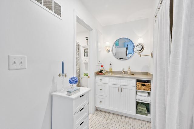 241 Seaward UNIT 241, Teaticket, MA 02536