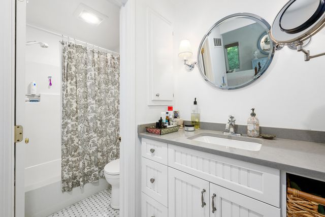 241 Seaward UNIT 241, Teaticket, MA 02536