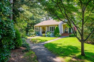 241 Seaward UNIT 241, Teaticket, MA 02536