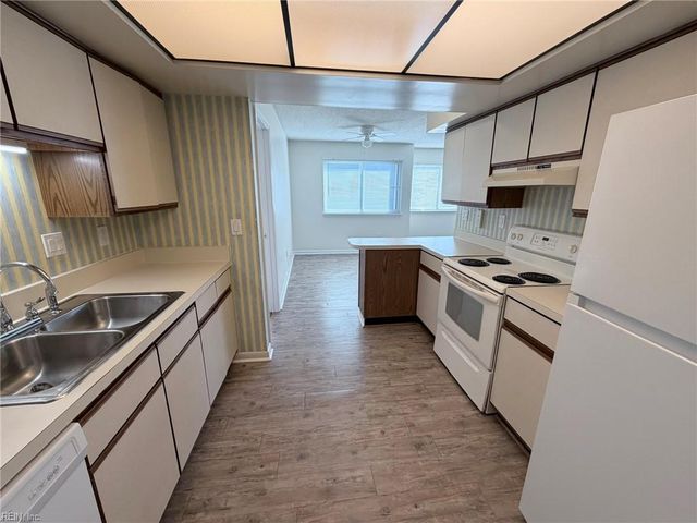 528 Rivers RCH, Virginia Beach, VA 23452