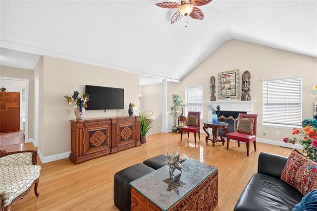 1009 Crest Ridge Place SW, Marietta, GA 30060