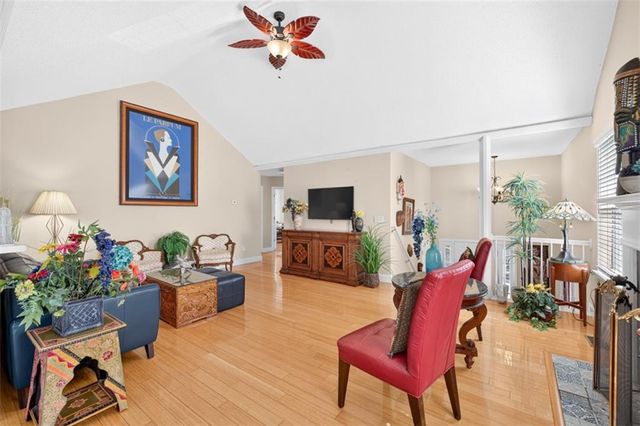 1009 Crest Ridge Place SW, Marietta, GA 30060