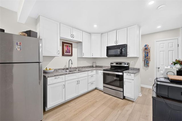 1009 Crest Ridge Place SW, Marietta, GA 30060