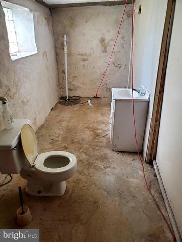 321 DALTON ST, Philadelphia, PA 19111