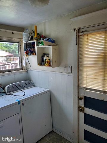 321 DALTON ST, Philadelphia, PA 19111