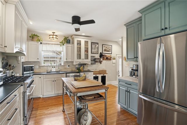 17 Mason Avenue, Cranston, RI 02910