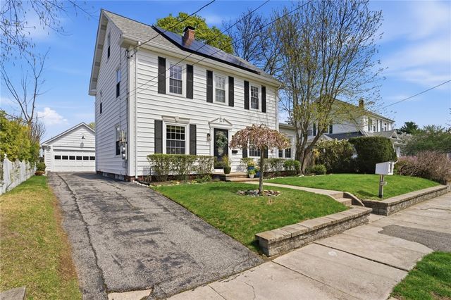17 Mason Avenue, Cranston, RI 02910