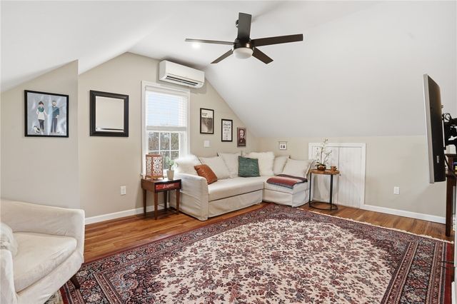 17 Mason Avenue, Cranston, RI 02910