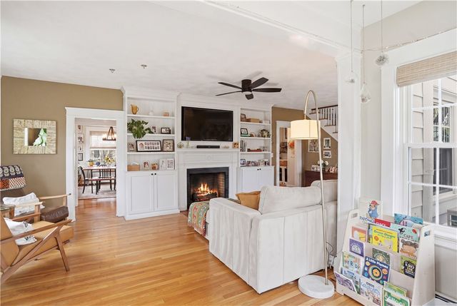 17 Mason Avenue, Cranston, RI 02910