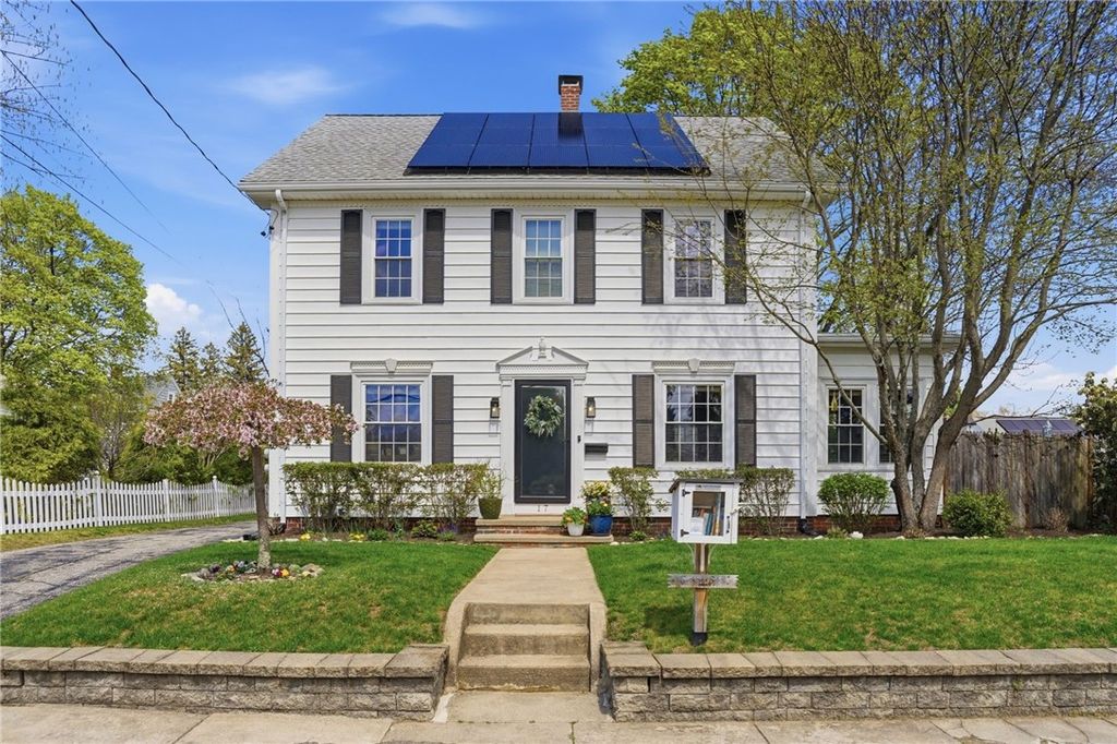 17 Mason Avenue, Cranston, RI 02910