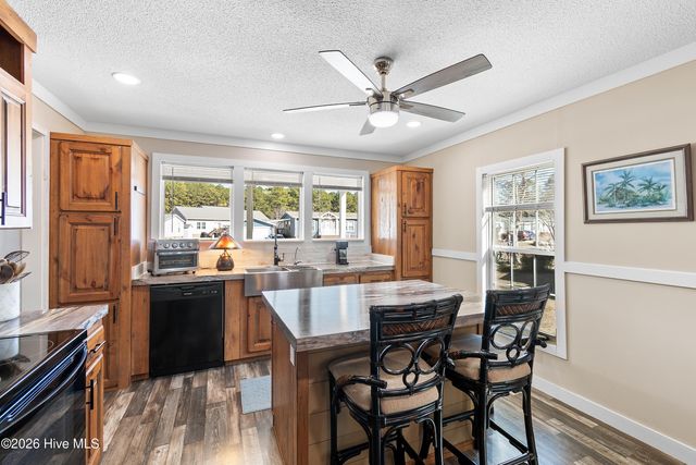 944 Palmer Drive, Carolina Shores, NC 28467