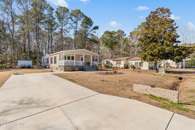 944 Palmer Drive, Carolina Shores, NC 28467