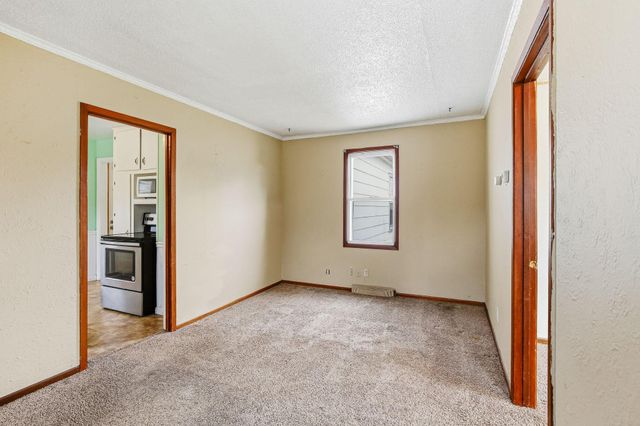 621 White Bear Avenue, Saint Paul, MN 55106