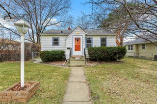 621 White Bear Avenue, Saint Paul, MN 55106