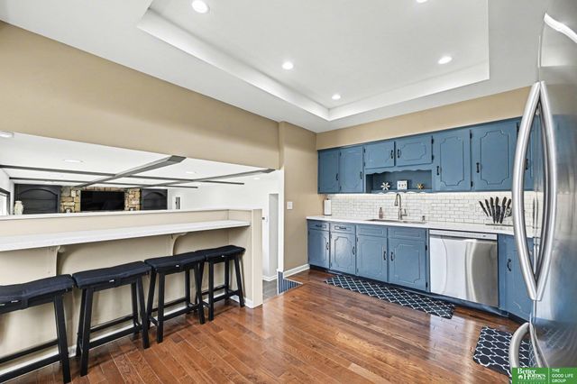 14815 Seward Plaza, Omaha, NE 68154