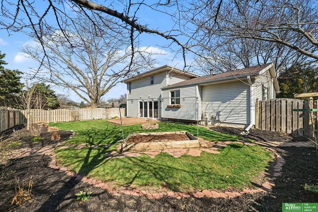 14815 Seward Plaza, Omaha, NE 68154