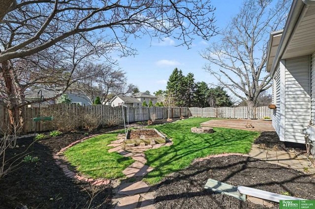 14815 Seward Plaza, Omaha, NE 68154