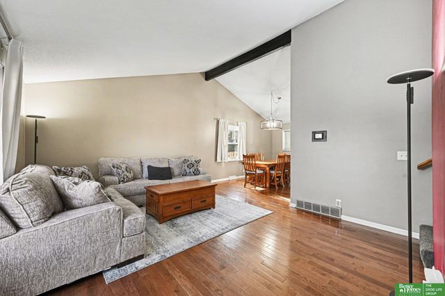 14815 Seward Plaza, Omaha, NE 68154