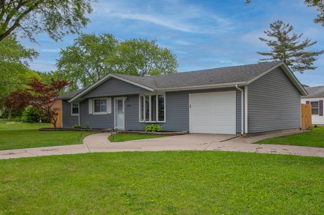 7933 Taney Place, Merrillville, IN 46410