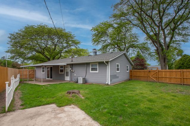 7933 Taney Place, Merrillville, IN 46410