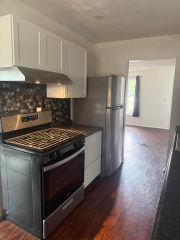 7933 Taney Place, Merrillville, IN 46410