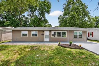 23 Hanover Lane, Cahokia, IL 62206