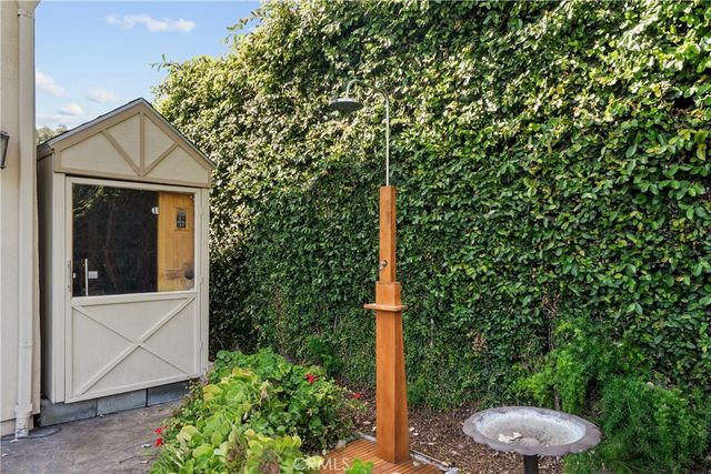 406 N Fairview, Burbank, CA 91505