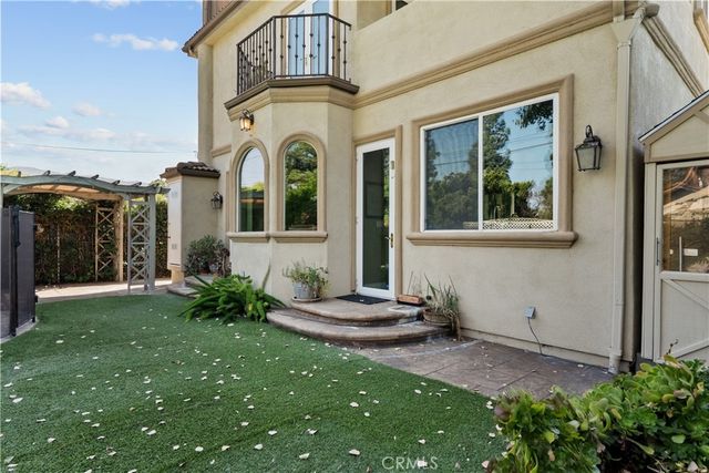 406 N Fairview, Burbank, CA 91505