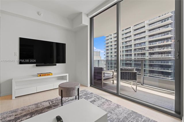1000 E Brickell Plz 3803, Miami, FL 33131