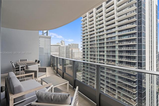 1000 E Brickell Plz 3803, Miami, FL 33131