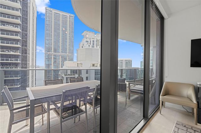 1000 E Brickell Plz 3803, Miami, FL 33131