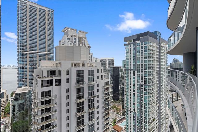1000 E Brickell Plz 3803, Miami, FL 33131