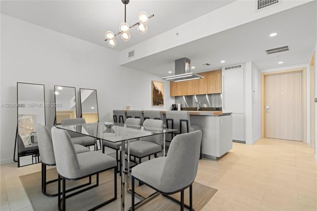 1000 E Brickell Plz 3803, Miami, FL 33131