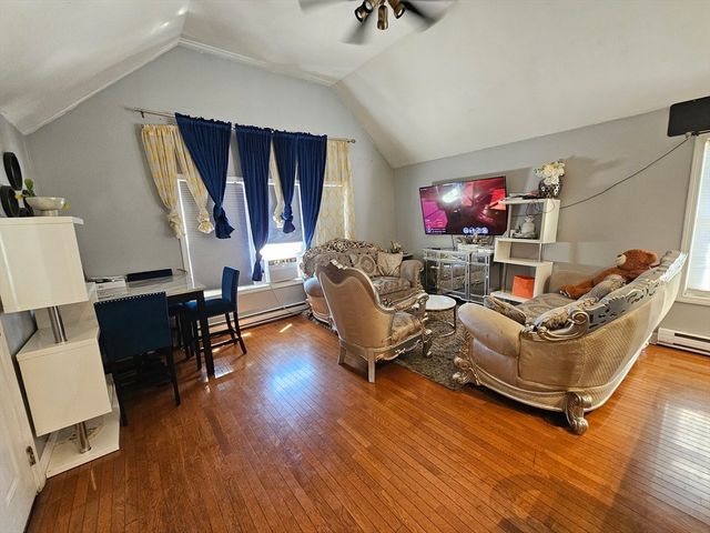 1 Armandale St, Worcester, MA 01603