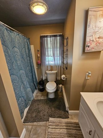 1 Armandale St, Worcester, MA 01603