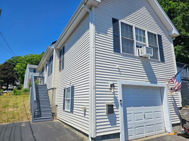 1 Armandale St, Worcester, MA 01603