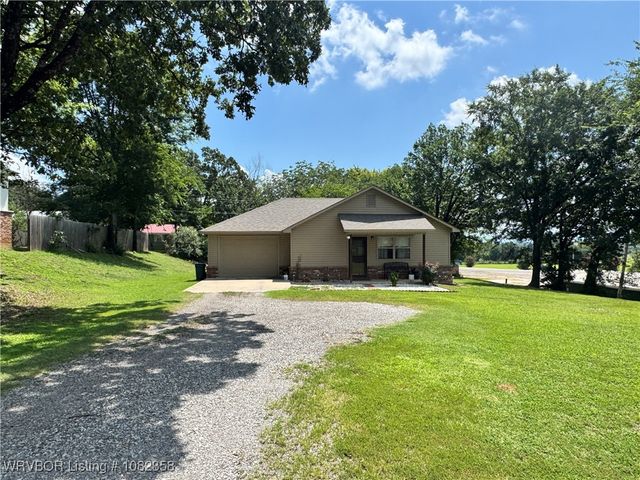 100 Todd Street, Poteau, OK 74953