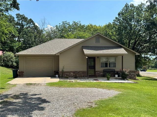 100 Todd Street, Poteau, OK 74953