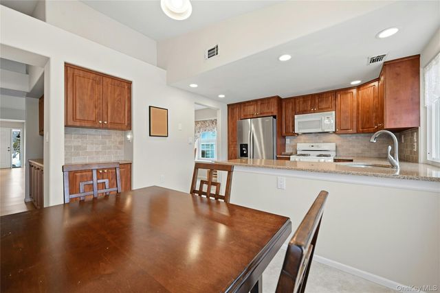 2 Kismet Court, Ridge, NY 11961