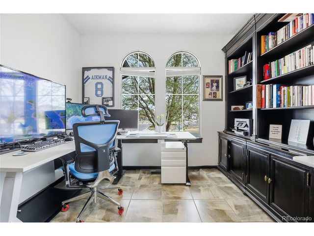 10059 Southlawn Cir, Commerce City, CO 80022