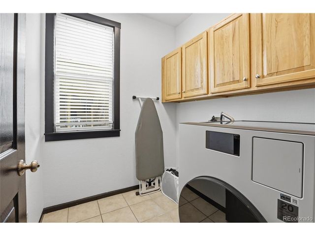 10059 Southlawn Cir, Commerce City, CO 80022