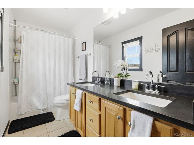 10059 Southlawn Cir, Commerce City, CO 80022