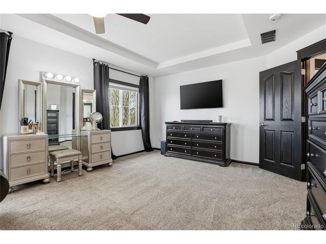 10059 Southlawn Cir, Commerce City, CO 80022