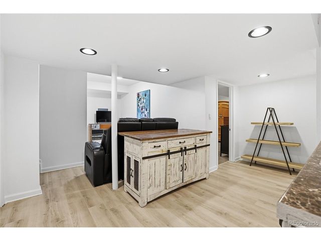 10059 Southlawn Cir, Commerce City, CO 80022