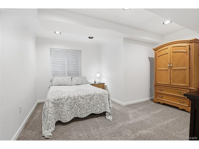 10059 Southlawn Cir, Commerce City, CO 80022