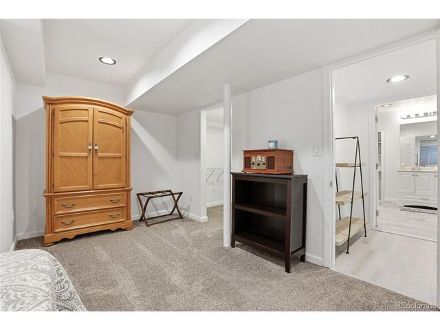 10059 Southlawn Cir, Commerce City, CO 80022