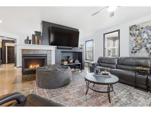 10059 Southlawn Cir, Commerce City, CO 80022