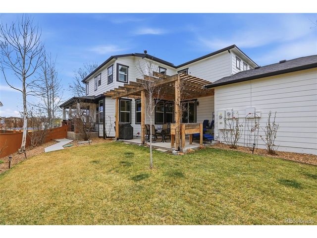 10059 Southlawn Cir, Commerce City, CO 80022