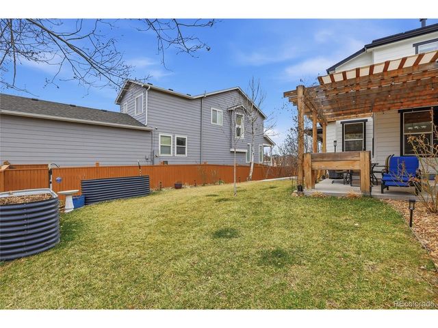 10059 Southlawn Cir, Commerce City, CO 80022